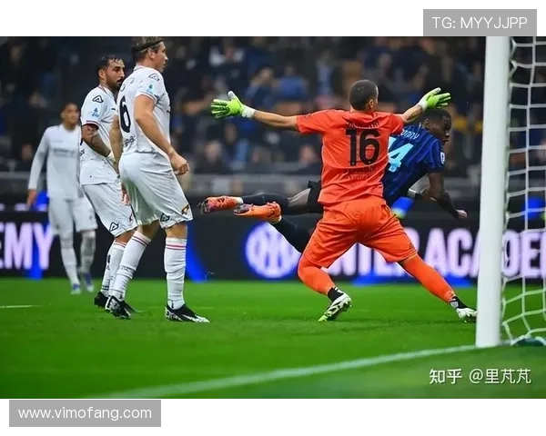 克雷莫内塞主帅强调下半场表现出色需合理分配体能以保持竞争力 克雷莫内塞主帅强调下半场表现出色需合理分配体能以保持竞争力