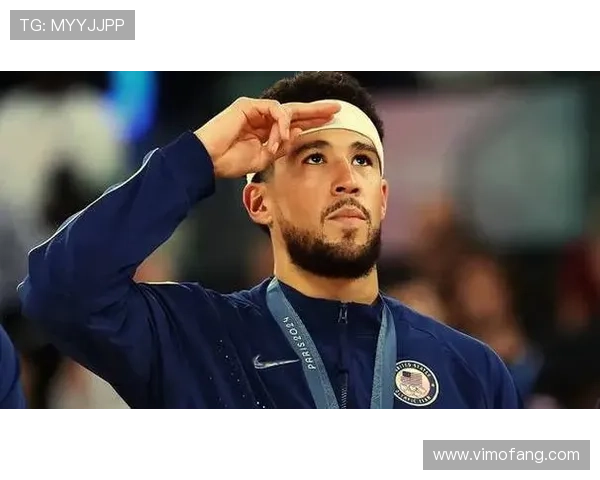 布克谈防守经验与平衡技巧展现自信心态 布克谈防守经验与平衡技巧展现自信心态